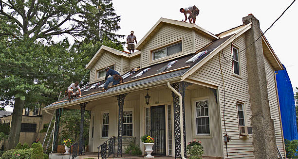 Best Residential Roofing Contractor  in Gnadenhutten, OH